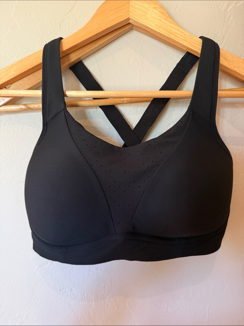 lululemon - Run Times High-Support Sports Bra  - 34D - Black